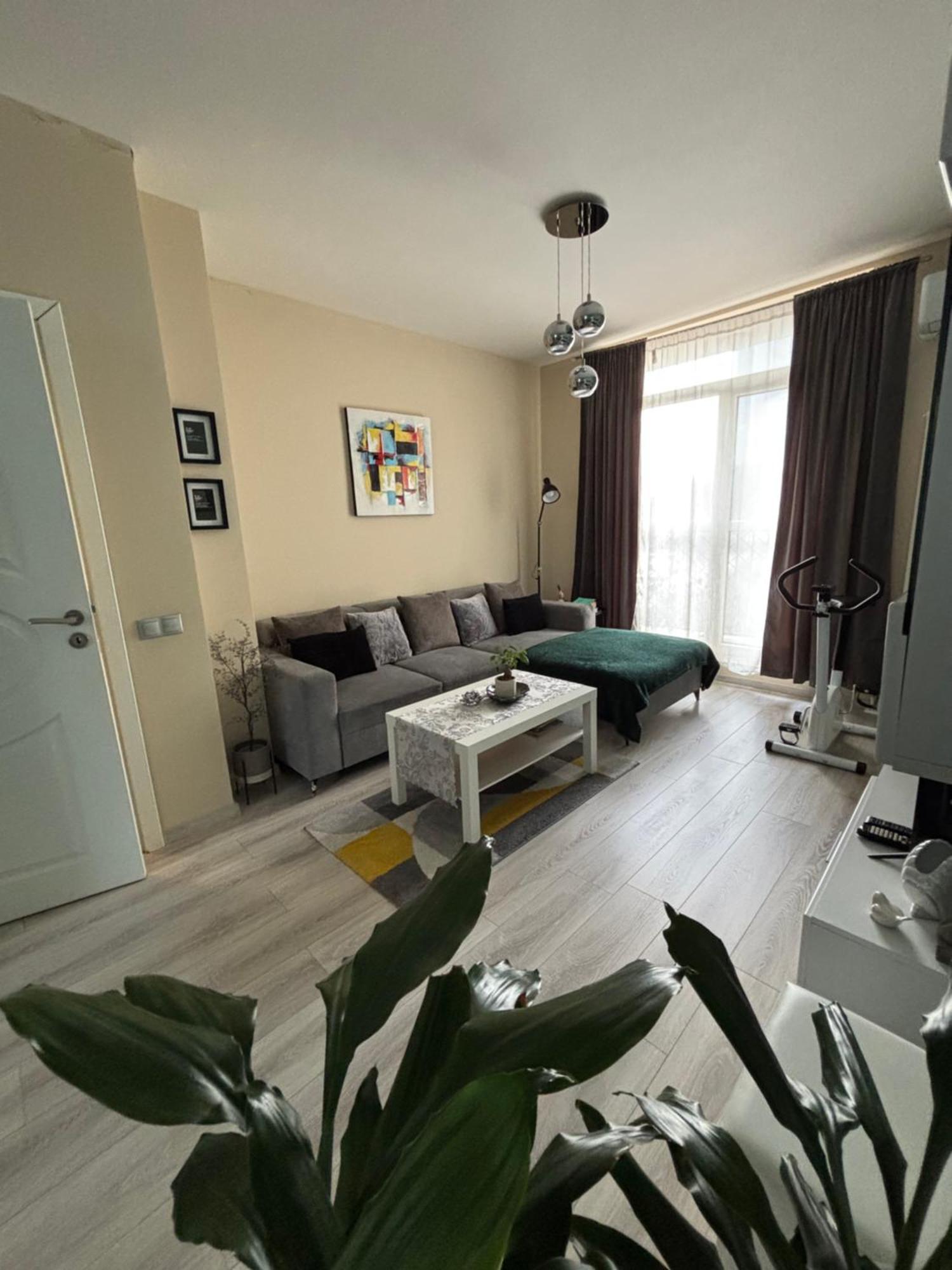 Modern, Cute And Comfy - Free Private Parking Софія